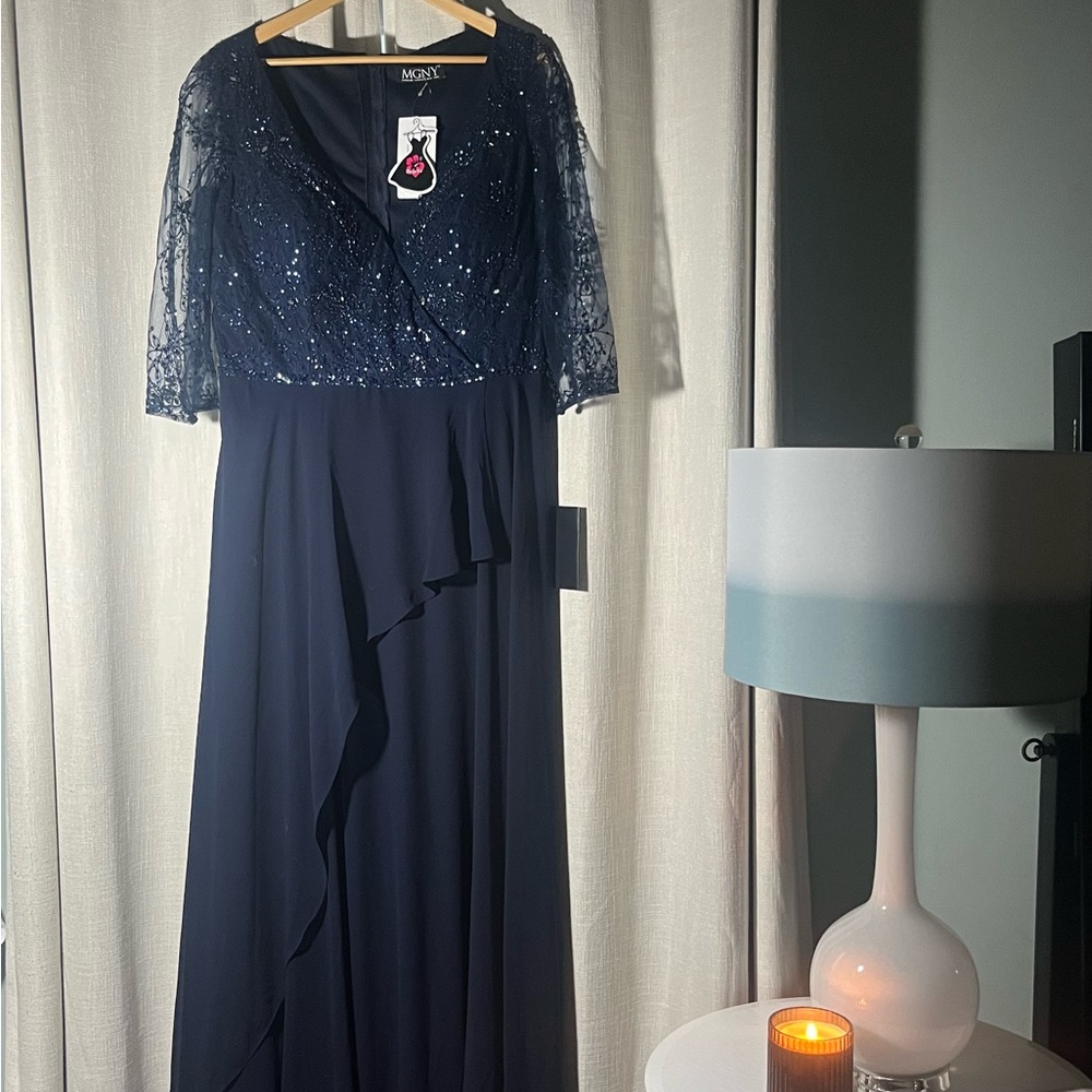 Stunning navy gown